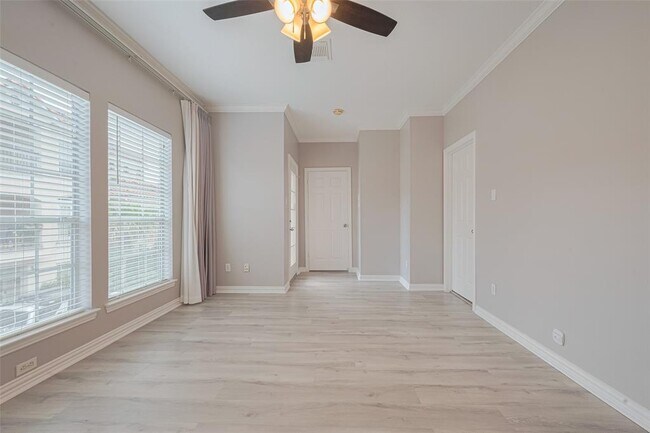 Building Photo - 7130 Harmony Cove