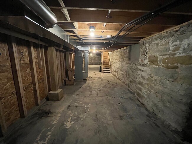 Building Photo - 6712 McPherson Blvd