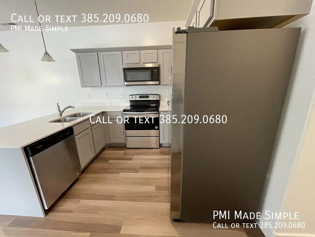 Building Photo - 1834 W Newcastle Ln