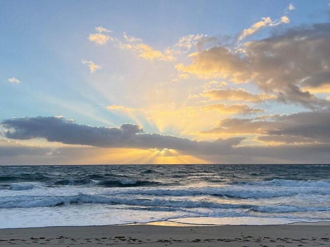 Lake Worth Beach - 111 N L St