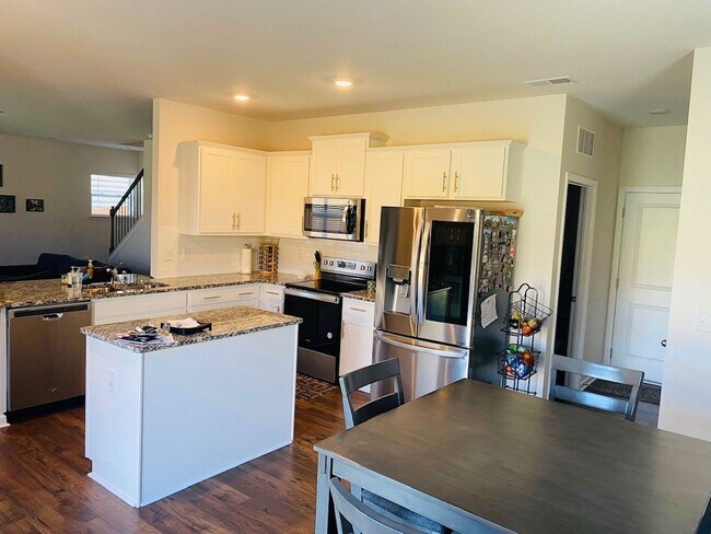 Building Photo - Spacious Newer Construction In Candler