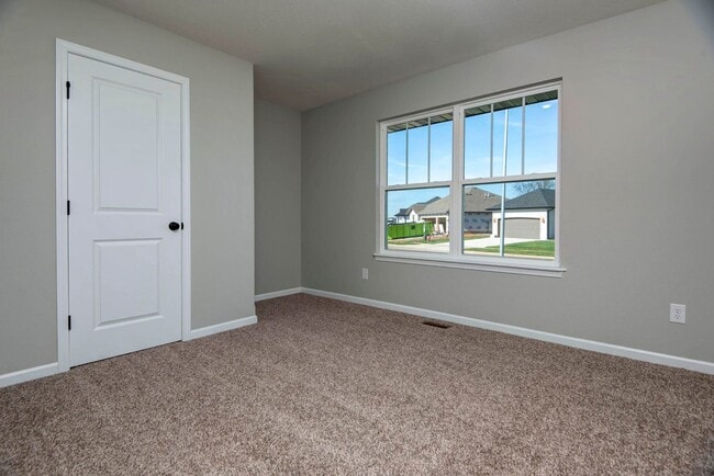 Building Photo - 861 S Parkside Cir