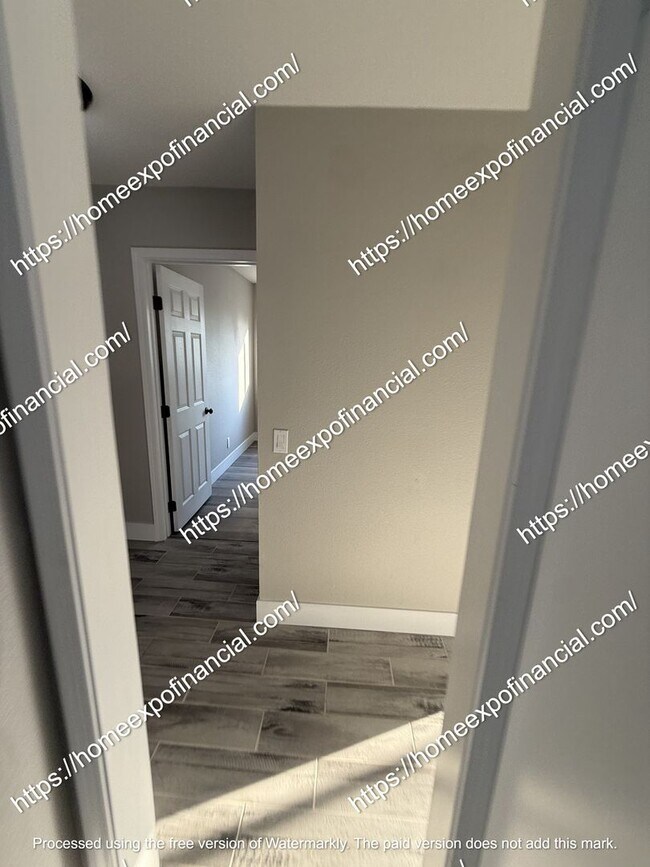 Building Photo - Nice Home For Rent