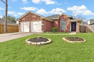 Building Photo - 6831 Catarina Cir