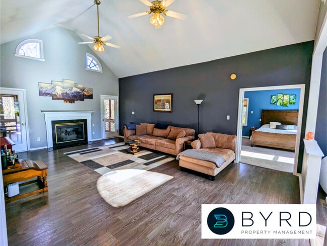 Building Photo - 3010 Robious Crossing Dr