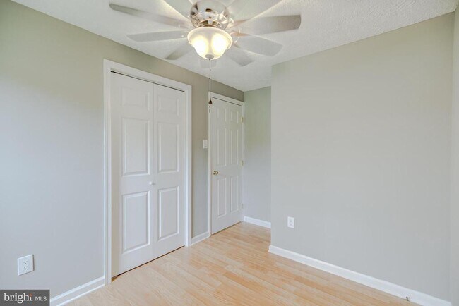 Building Photo - 10904 Huntington Woods Cir