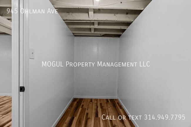 Building Photo - 945 Ohlman Ave