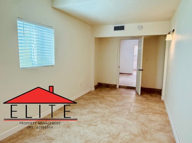 Building Photo - 332AL