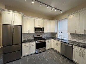 Building Photo - 4739 Essex Way