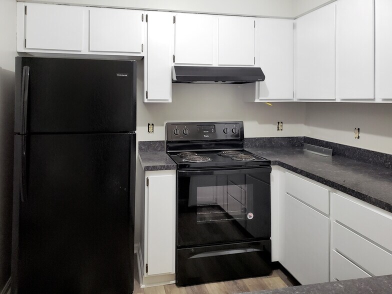 Building Photo - 103 Chevis Dr