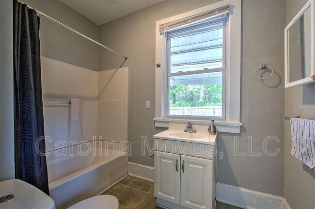 Building Photo - 20 8th Ave