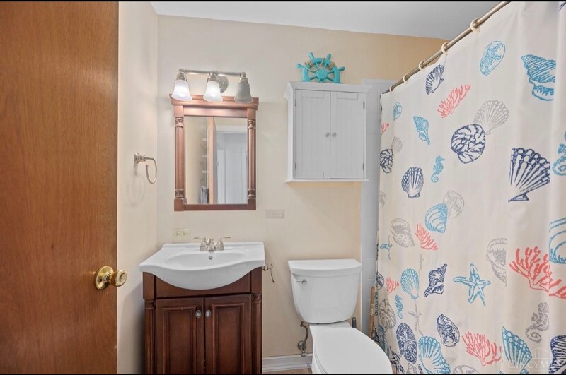 Building Photo - 1002 Stanwood Dr