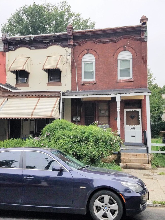 Building Photo - 3246 N 13th St