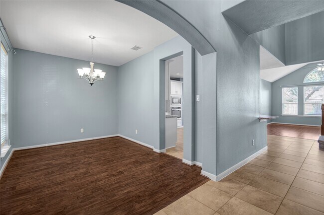 Building Photo - 6007 Dover Creek Ln