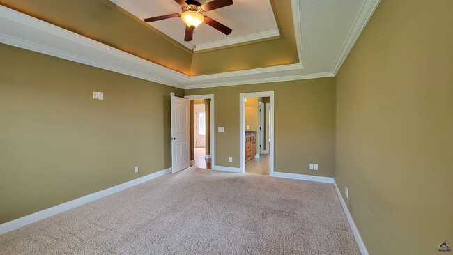 Building Photo - 105 Fortune Way