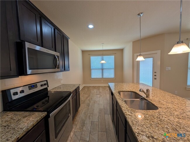 Building Photo - 712 Gristmill Dr