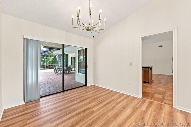 Building Photo - 10798 Cypress Bend Dr