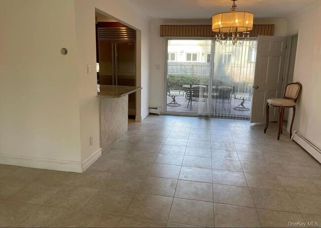 Building Photo - 12 Chadwick Rd