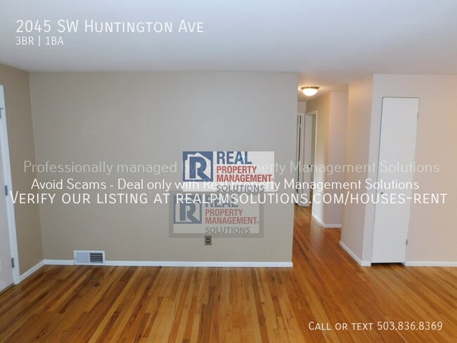 Building Photo - 2045 SW Huntington Ave