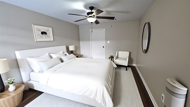 Building Photo - 7400 Bellerive Dr