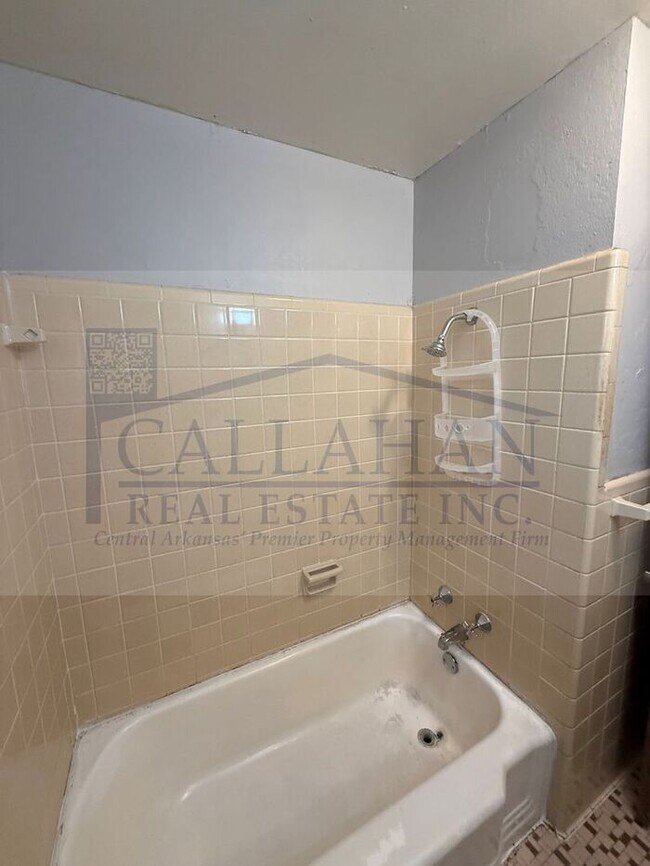 Building Photo - Lakewood 3 bedroom Home