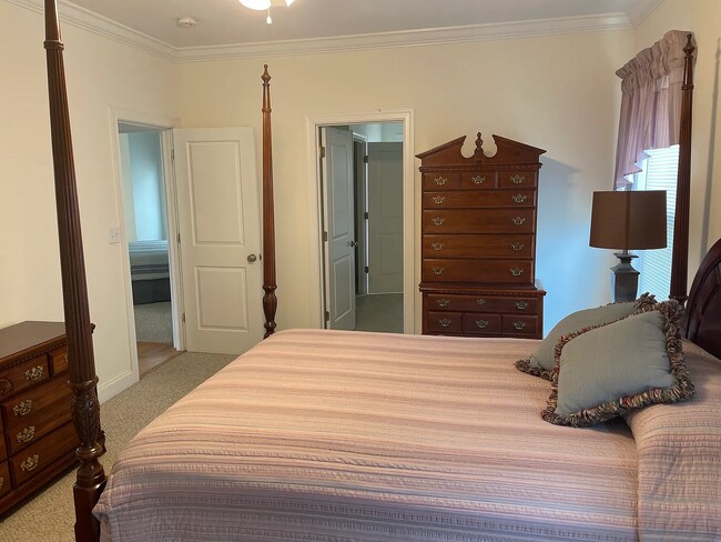 Building Photo - 2 Bed, 2 Bath Apartment on the River - Furnhsied Rental