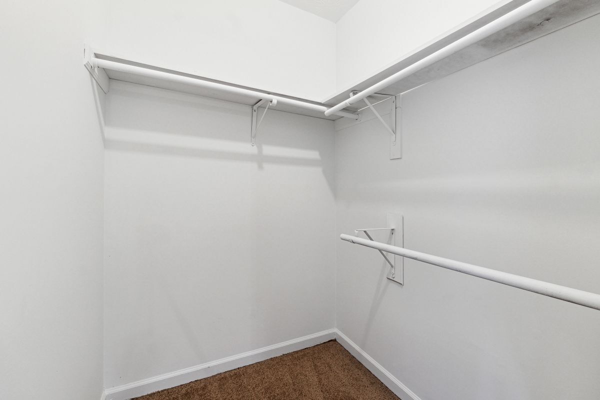 Building Photo - 476 Brookfield Way