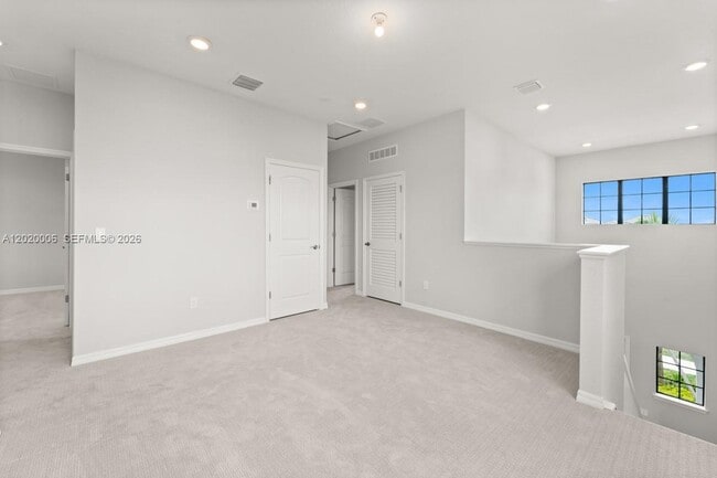 Building Photo - 4492 Tacoma Pk Dr