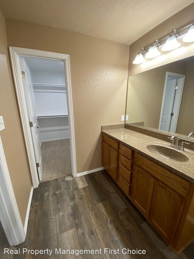 Building Photo - 3 br, 2 bath House - 713 Black Creek Lane