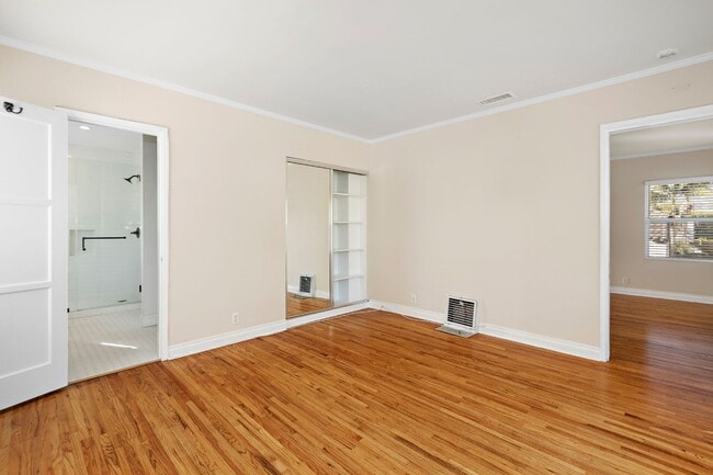 Building Photo - Charming 1 Bed / 1 Bath Detached Unit in P...
