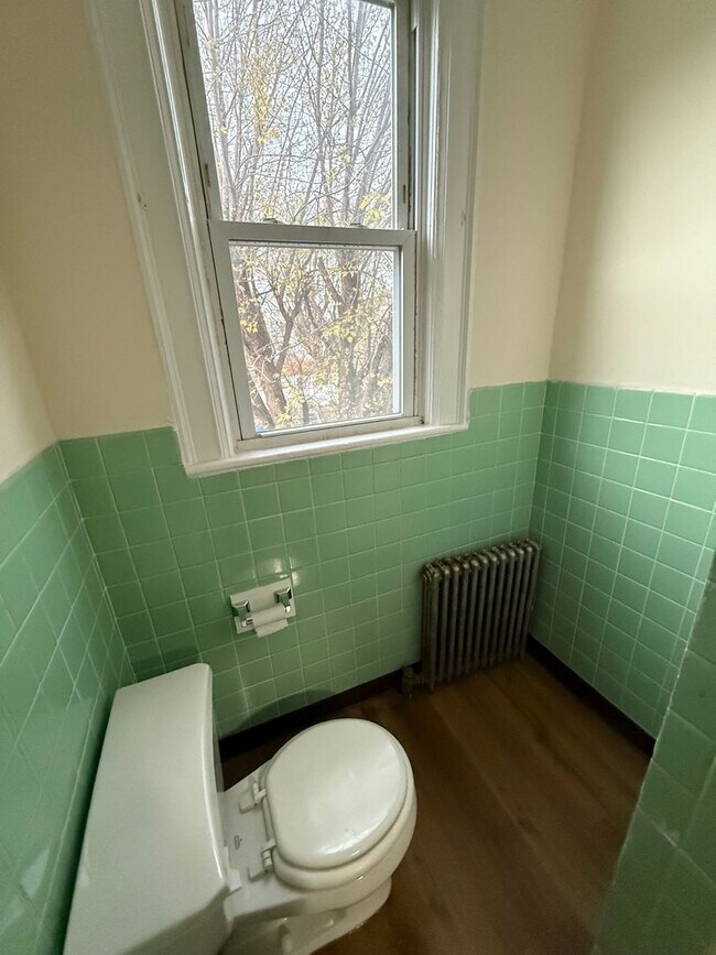 Building Photo - 1314-1316 Schlager St