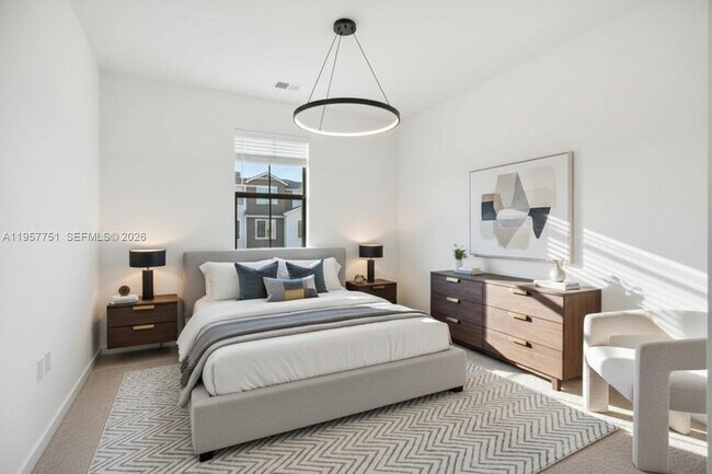 Building Photo - 816 NW 3rd Terrace