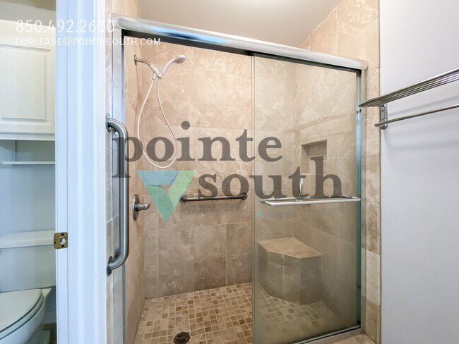 Building Photo - 5917 N Bay Point Dr