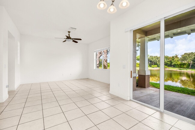 Building Photo - 555 Pacific Grove Dr