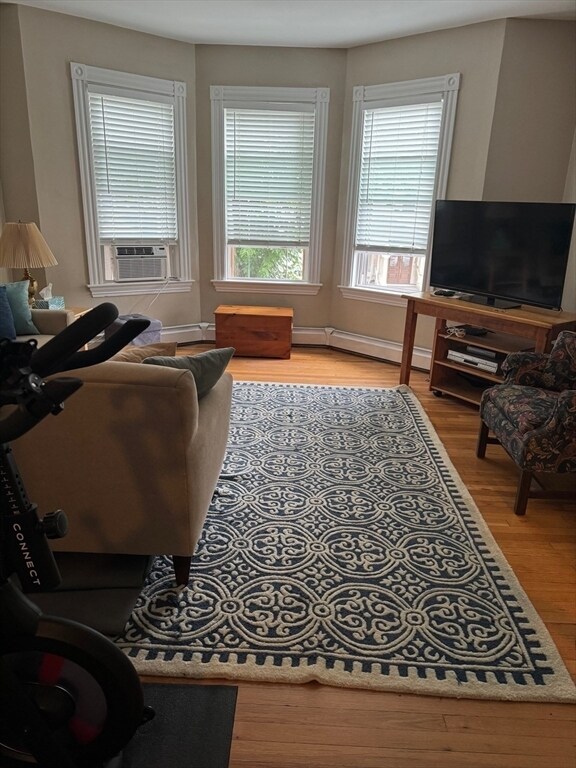 Building Photo - 880 E Broadway