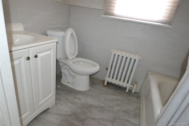 Building Photo - 181 Forrest Ave