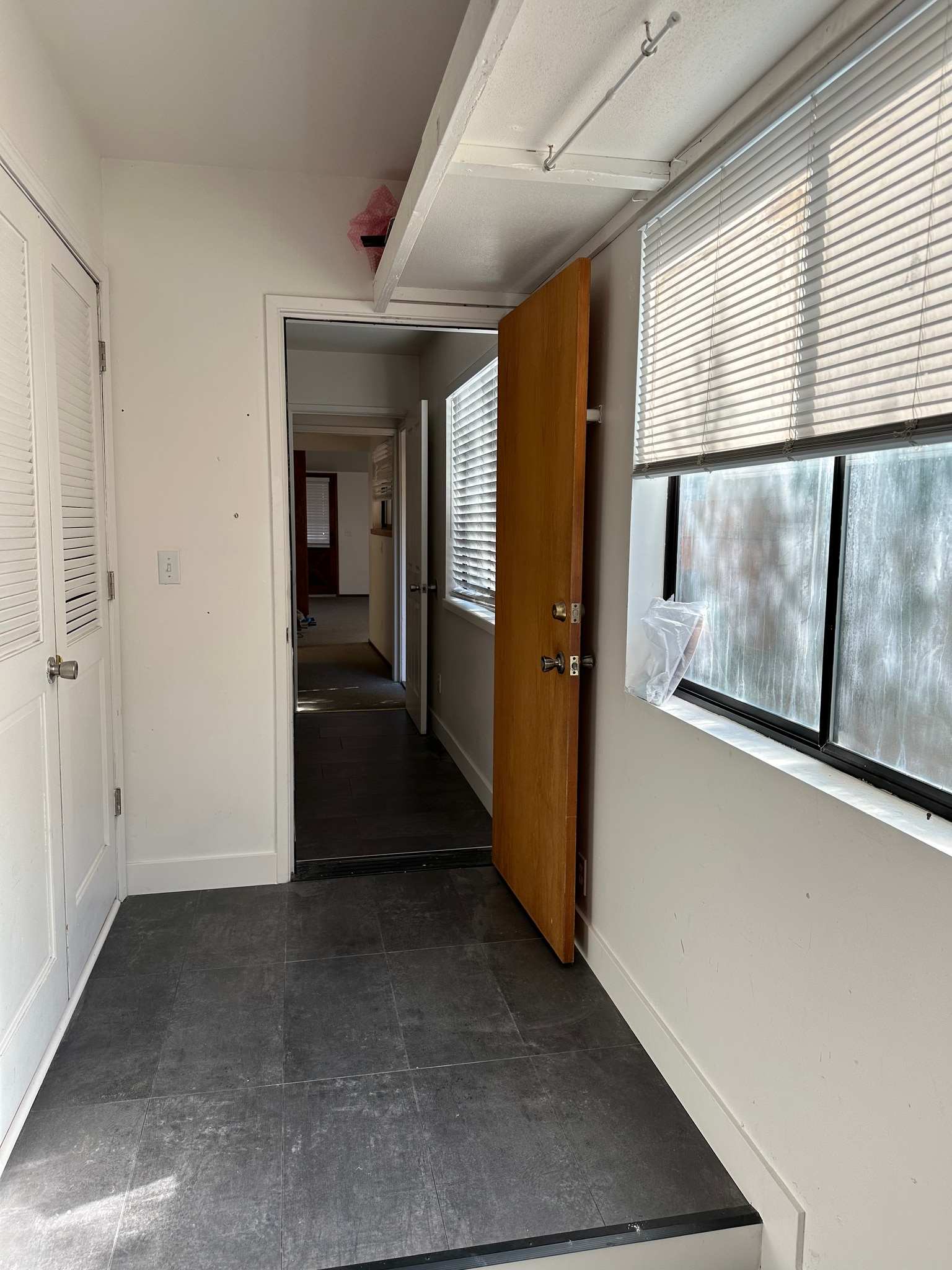 Bonus room with laundry - 681 37th Ave