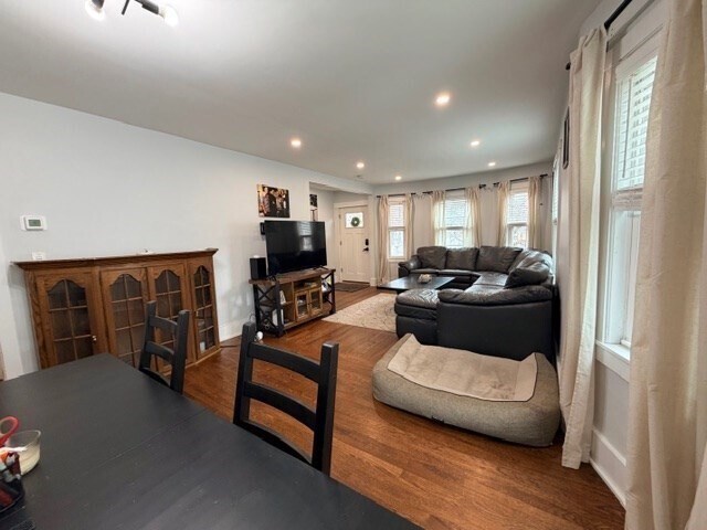 Building Photo - 488 Ashmont St