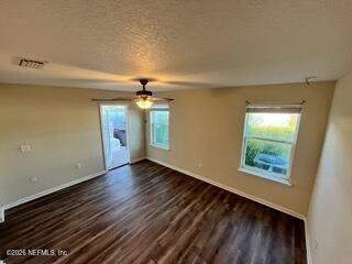 Building Photo - 7067 Emsley Cir
