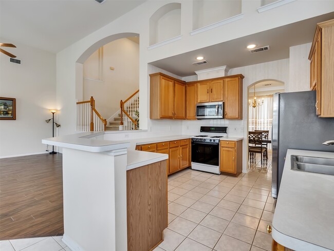 Building Photo - 13315 Georgetown Dr