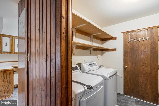 Building Photo - 12555 Trinity Dr