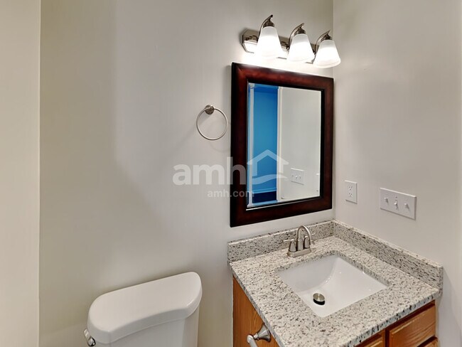 Building Photo - 536 Richwood Drive