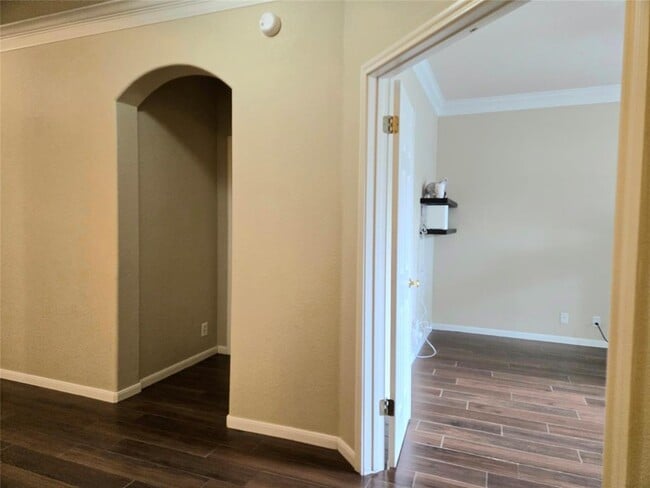 Building Photo - 6104 York Bridge Cir