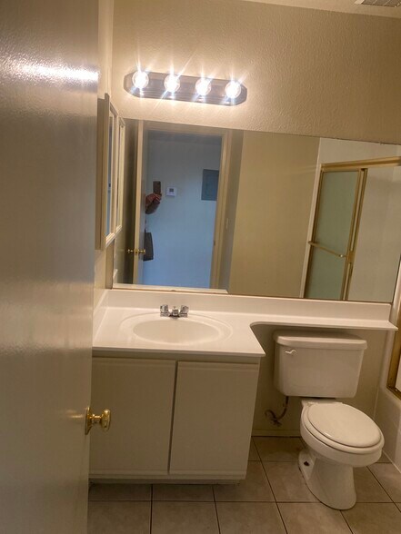 Building Photo - 2400 Seneca St