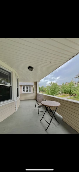 Building Photo - 2163 Chesterland Ave