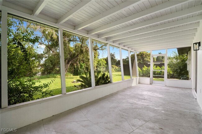 Building Photo - 4261 Lagg Ave