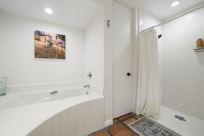 Building Photo - 78560 Arapahoe Dr