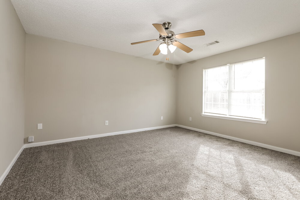 Building Photo - 1921 Boatswain Dr