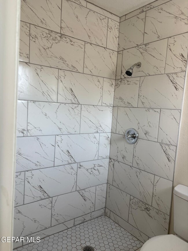 Building Photo - 7127 Orizaba Ave