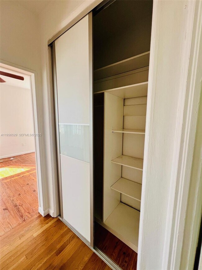 Building Photo - 1606 Jefferson Ave